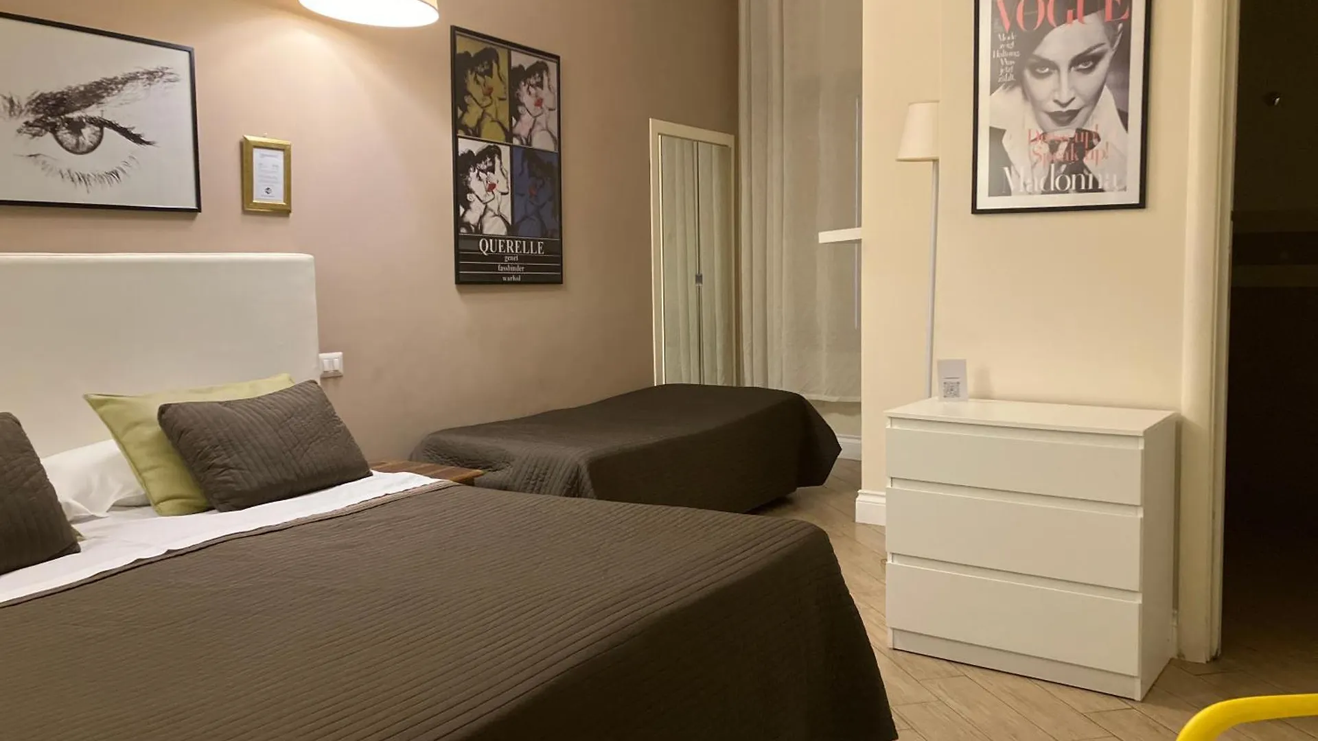 Dependance22 Chiaia Bed & Breakfast Naples